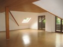 KÖNIGSWINTER-ITTENBACH, ca.150 m² Wfl., 4 Zi-Whg., Dachterrasse + überd. Balkon, Garten, Garage, EBK