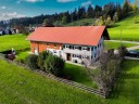 Bauernhaus IN BESTLAGE - Hofstelle -  Landwirtschaftliches Anwesen -im Allgu 
27.000 qm Grundstck
