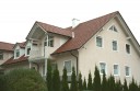 Gut geschnittene  Dachgeschosswohnung mit kleinem Studio in Schwaig