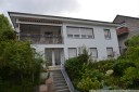 SAARBRÜCKEN - Großzügiges Einfamilienhaus mit 2 Einliegerwohnungen in absolut ruhiger u. verkehrsgünstiger Wohnlage!
