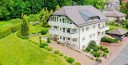 Herrschaftliches Eigenheim mit schönem Garten am Waldrand plus 3 Mietswohnungen!