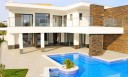 New Villa Algarve,with floor heating and heated pool