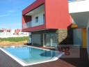 Elegante neue Poolvilla in Ferragudo mit Blick auf den Rio Arade