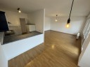 2 Zimmer Appartement, renoviert, Balkon, Laminat, Einbaukche in Tempelhof