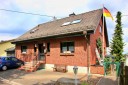 Schnes Dreifamilienhaus mit wunderbarer Fernsicht in Berzhahn