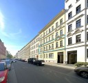 Großzügige Wohnfläche mit zwei Balkonen in ruhiger Seitenstraße in nachgefragter Lage