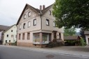 Charmantes Dreifamilienhaus mit Laden und weitlufigem Grundstck im schnen Baiersbronner Oberdorf