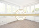 Junkersdorf-Stadtwald: Eleganter Büroraum in saniertem Altbau in exklusiver Lage mit hohen Decken in Bürogemeinschaft