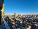 GRAND TOWER: 2 Zimmer Wohnung inkl. hochwertiger EBK im 28. Stock mit spektakulärem Skyline-Blick!